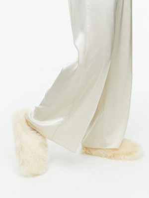 Papuci Arket Fluffy Indoor Dama Albi | Romania-JPOG89675