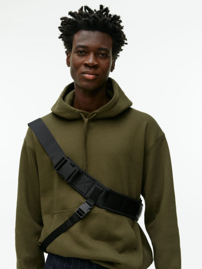 Geanta de Umar Arket Nailon Messenger Barbati Negrii | Romania-JNEO43875