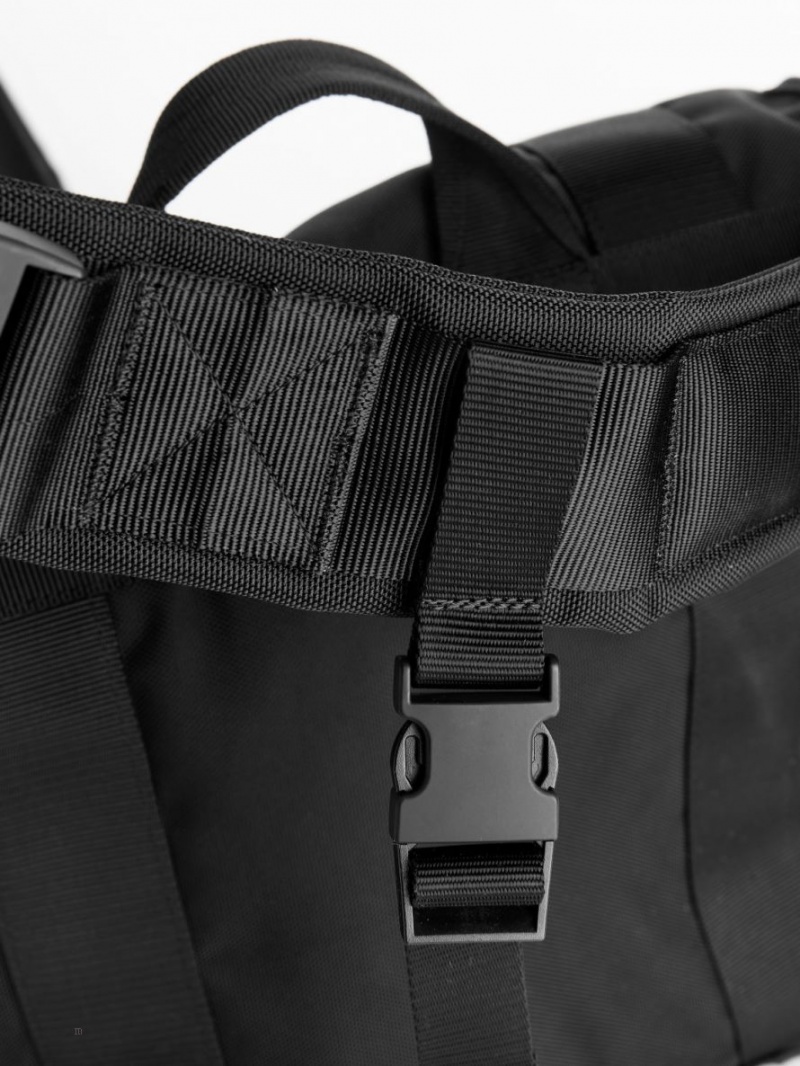 Geanta de Umar Arket Nailon Messenger Barbati Negrii | Romania-JNEO43875