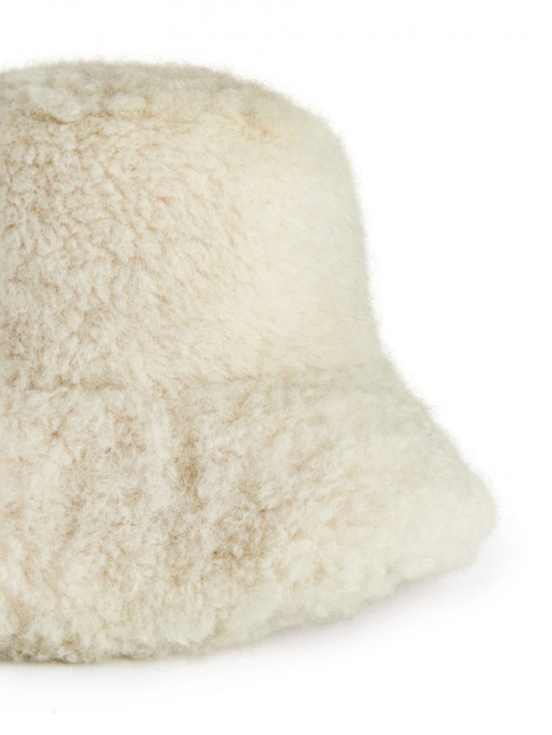 Palarie Arket Teddy Bucket Hat Dama Albi | Romania-VDOM31584