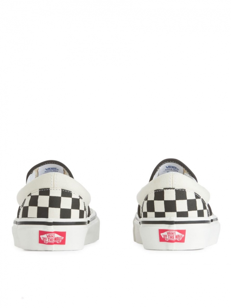 Pantofi Slip On Arket Vans UA Clasici Dama Negrii Albi | Romania-TUEI17628