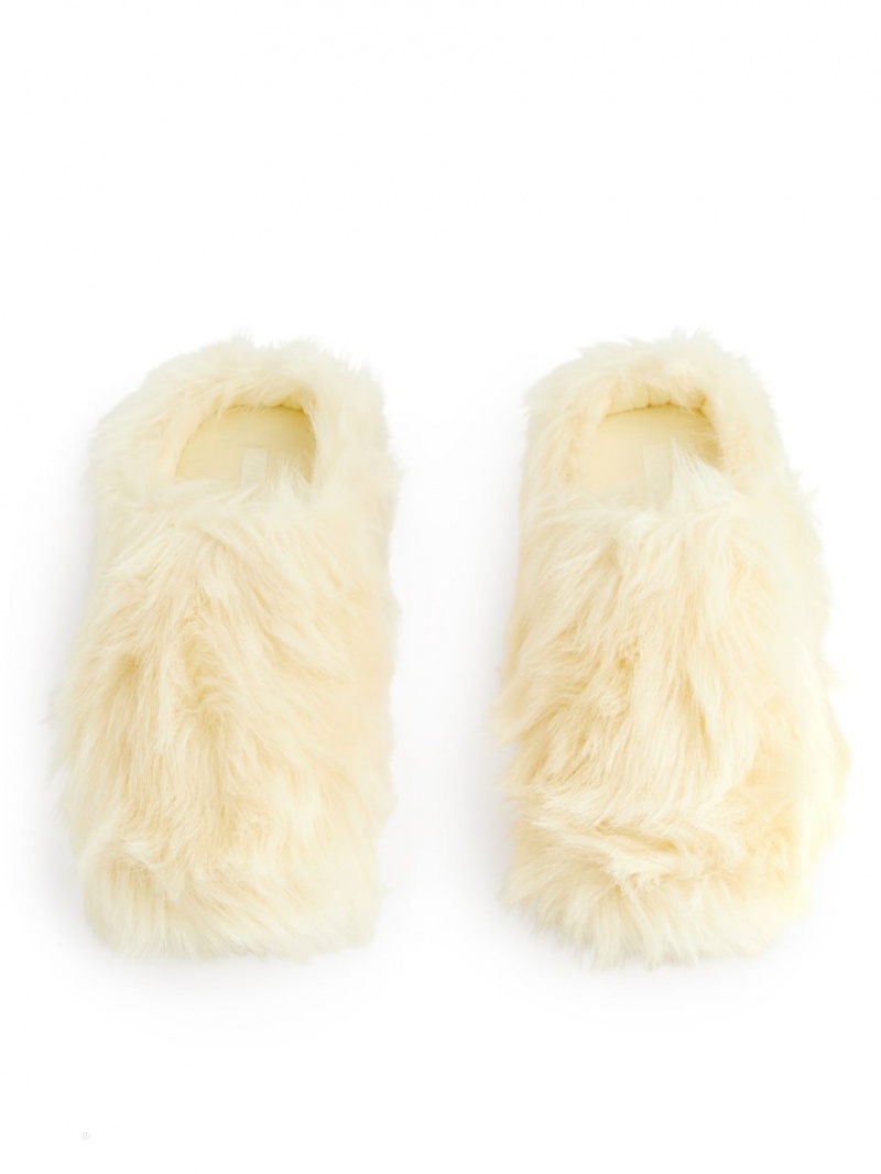 Papuci Arket Fluffy Indoor Dama Albi | Romania-JPOG89675