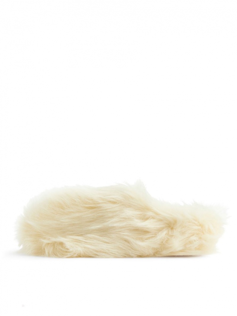 Papuci Arket Fluffy Indoor Dama Albi | Romania-JPOG89675